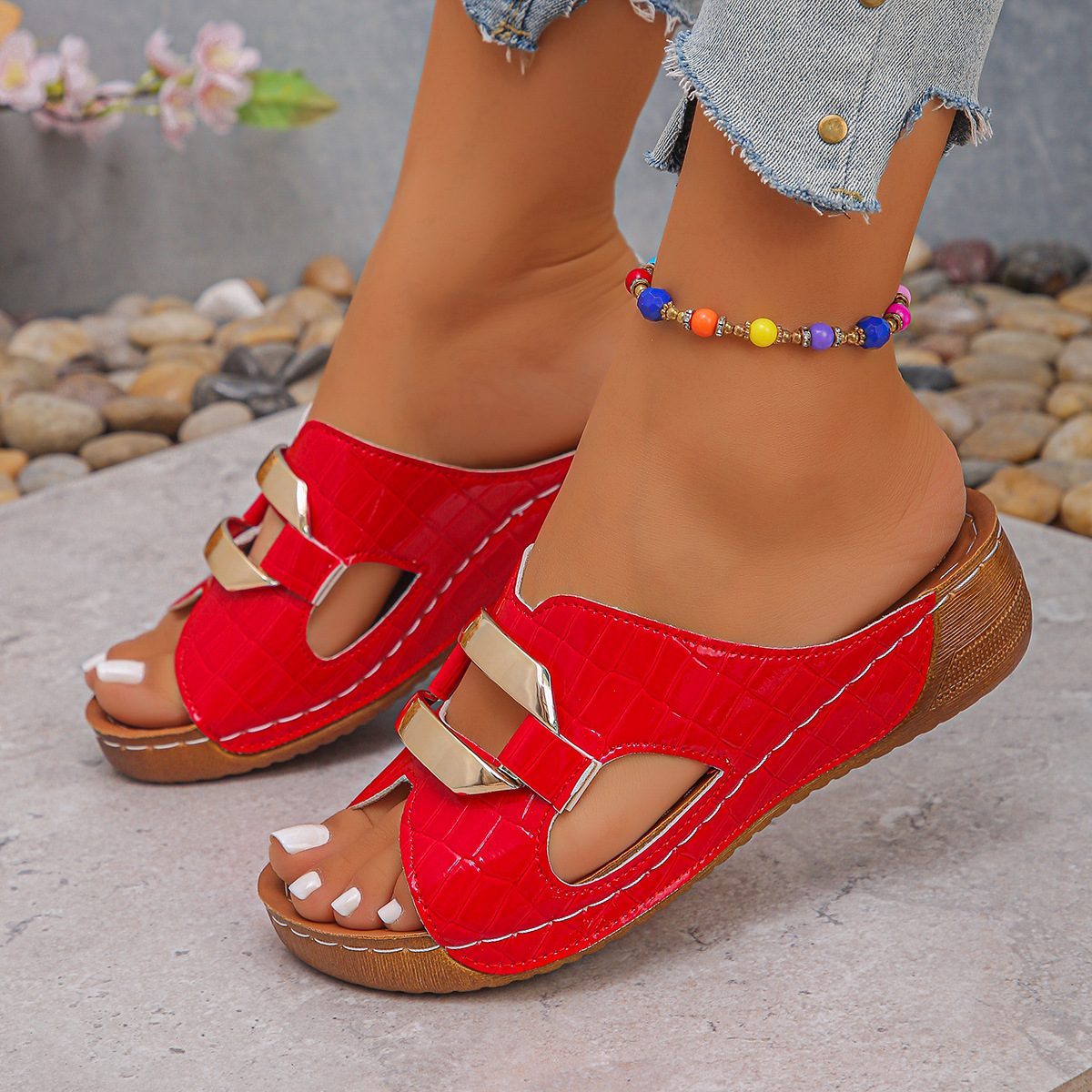 SHOEVIOLET™Fashion Wedge Heel Metal Decored Women's Sandals