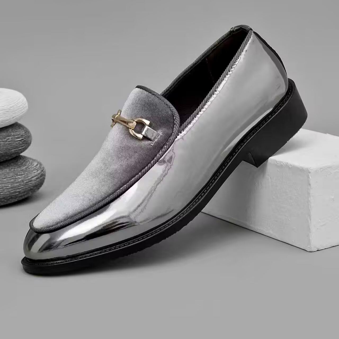 Plus-size men's casual loafers