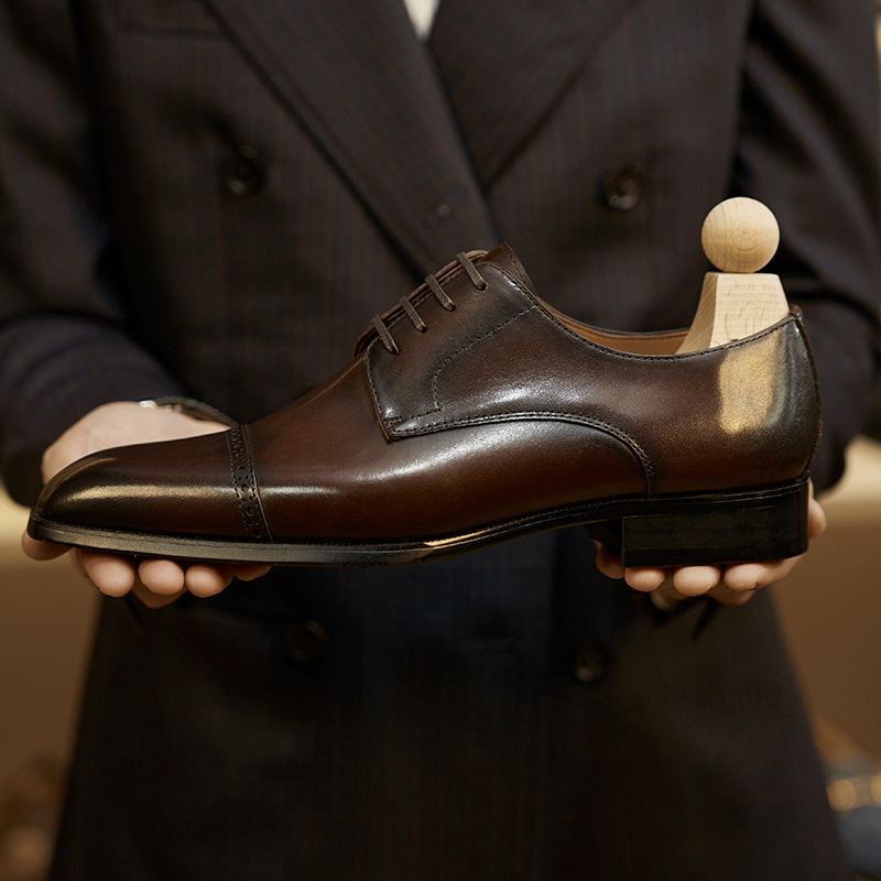 Brogue-style plus-size retro genuine leather men's shoes