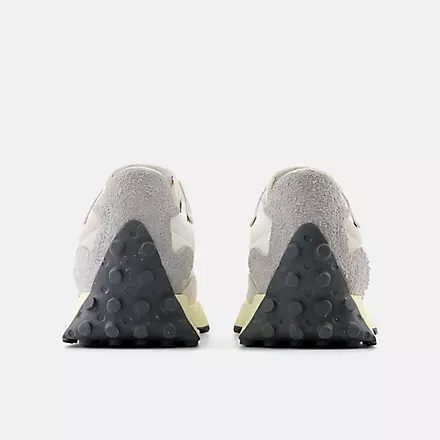 Nekhjgw balkhjgance 327 Sea salt with raincloud