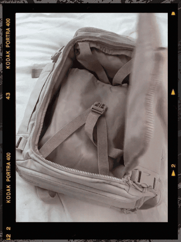 【Weight-reducing backpack】Box-shaped large-capacity backpack