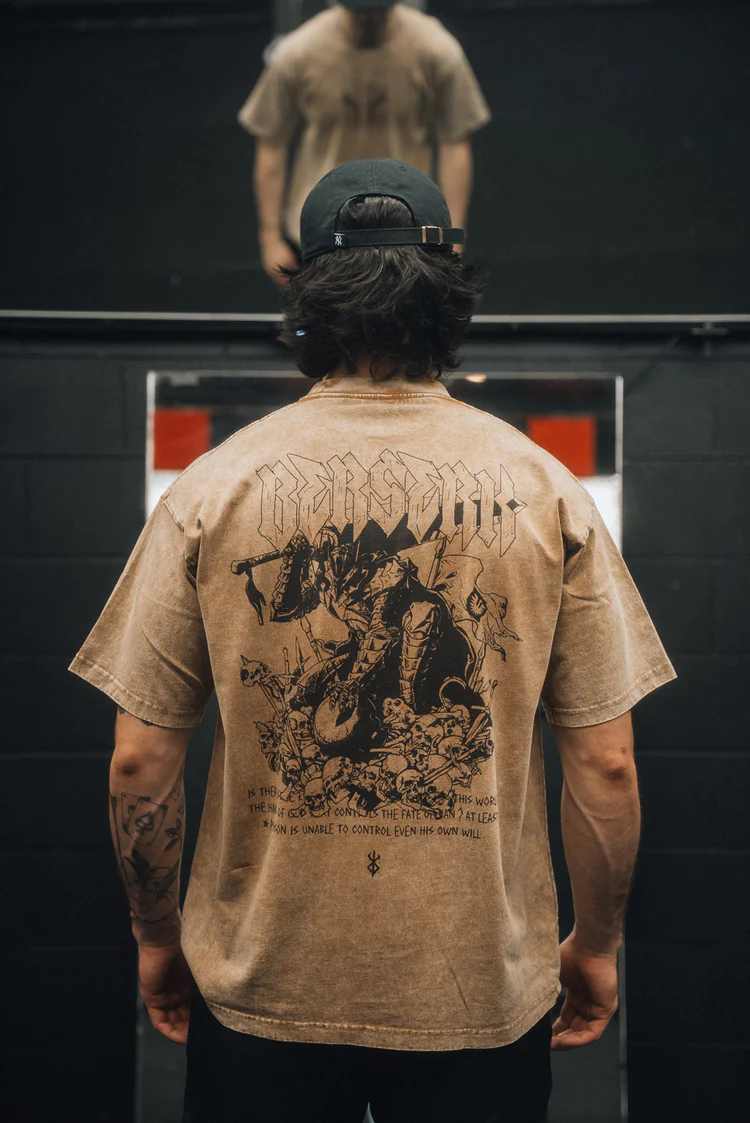 Unisex Vintage T-shirt丨Berserk