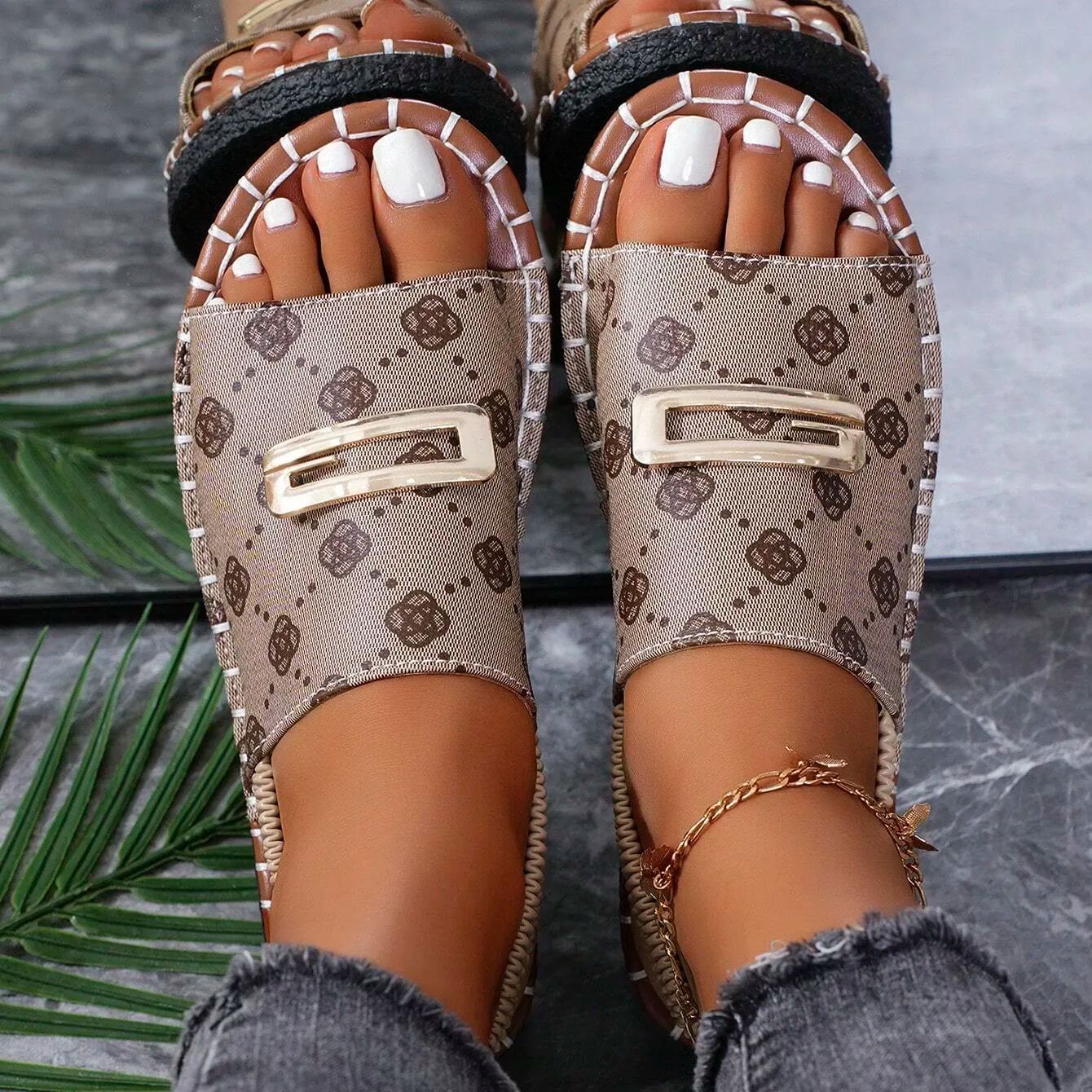 🔥50% de desconto por tempo limitado - Sandálias Ortopédicas de Verão - Design Ergonómico✅ Torne a sua caminhada mais confortável