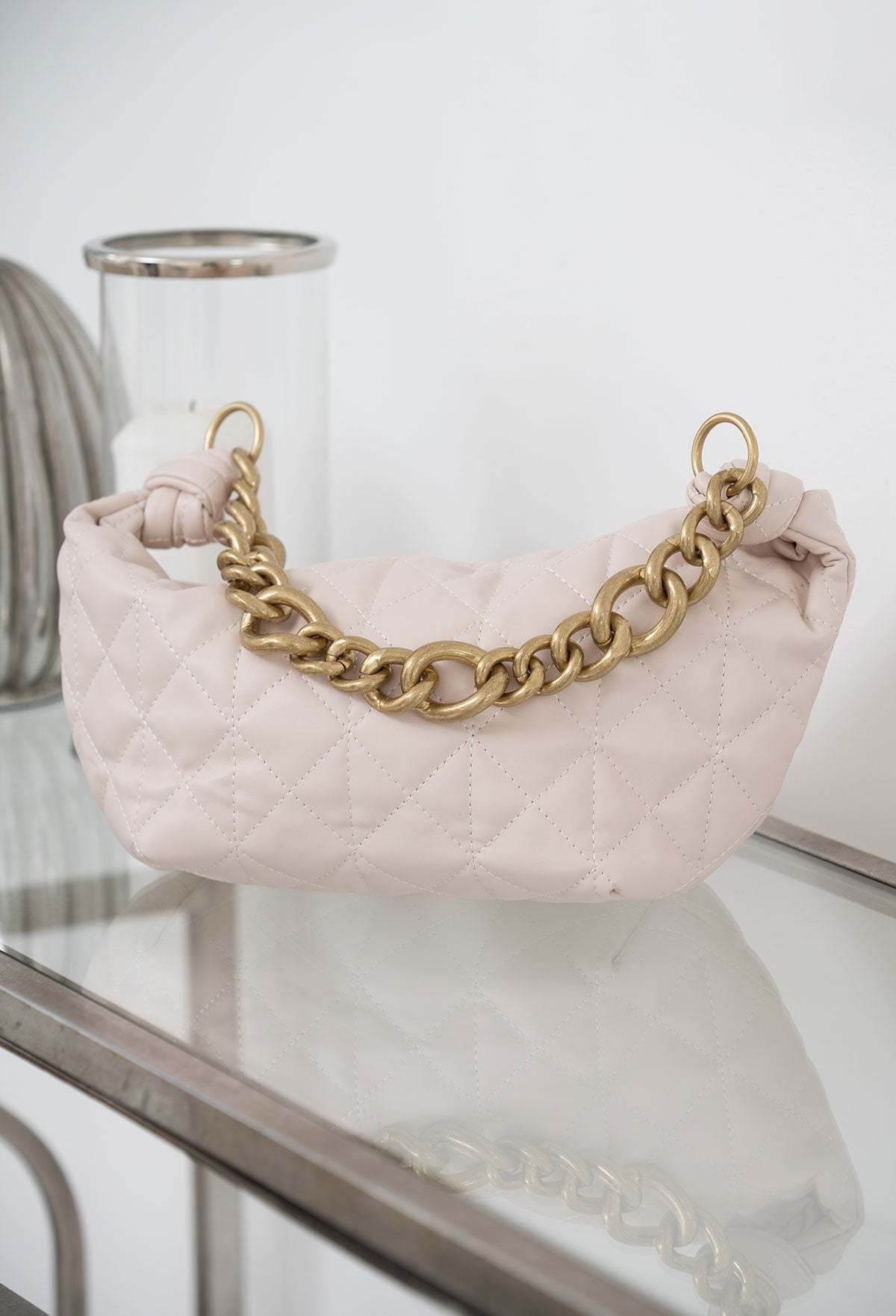 Shoot Your Shot Cream Quilted Chain Shoulder Bag-Sawsky. All Rights Reserved.