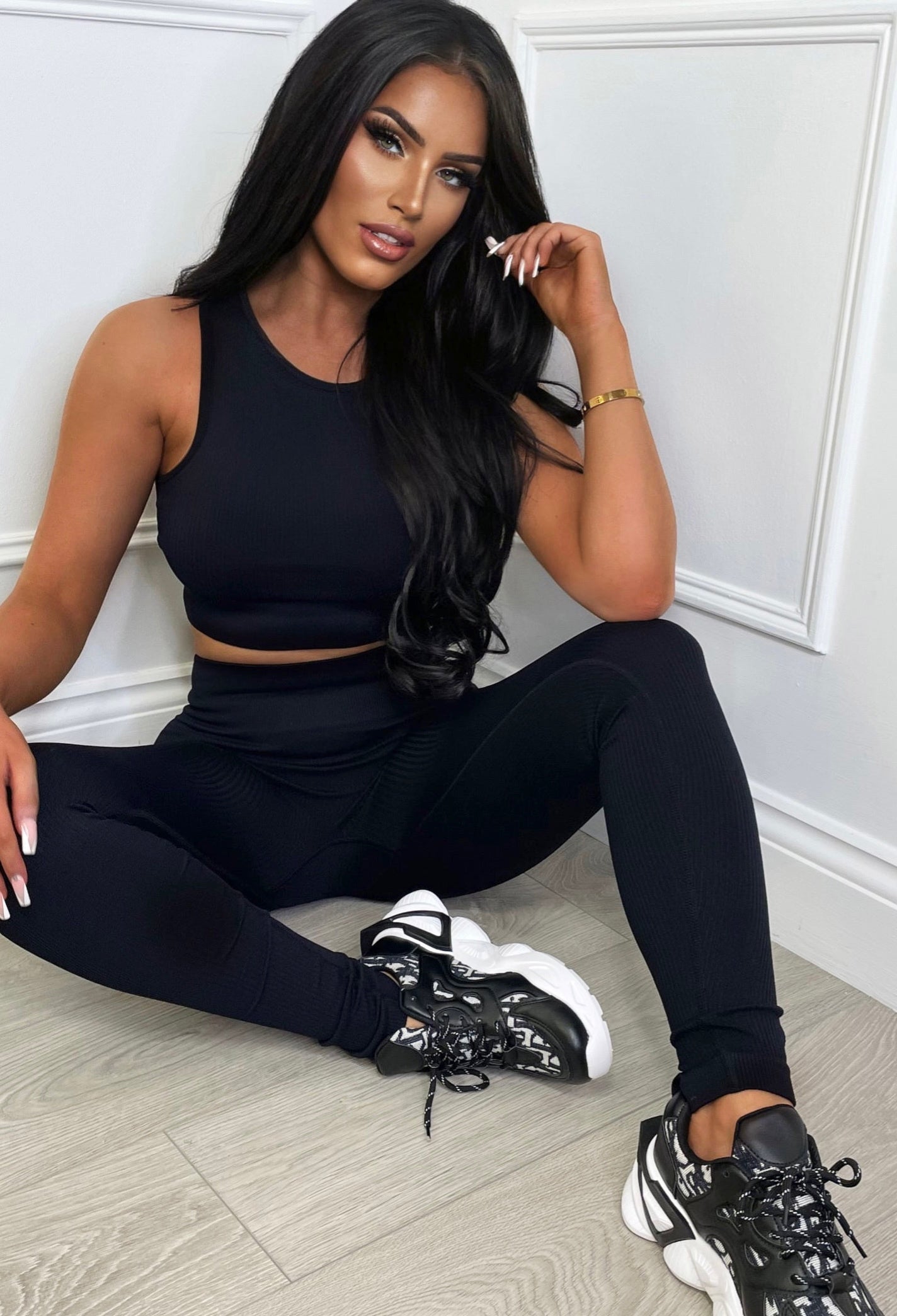 Smashing It Black Two Piece Crop Top & Leggings Set-Sawsky. All Rights Reserved.