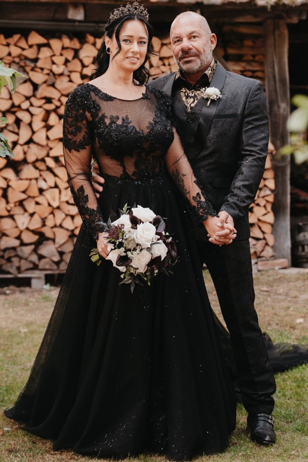 Gothic Hochzeitskleider A Linie Schwarz Glitzer Brautkleider Mit Spitze
