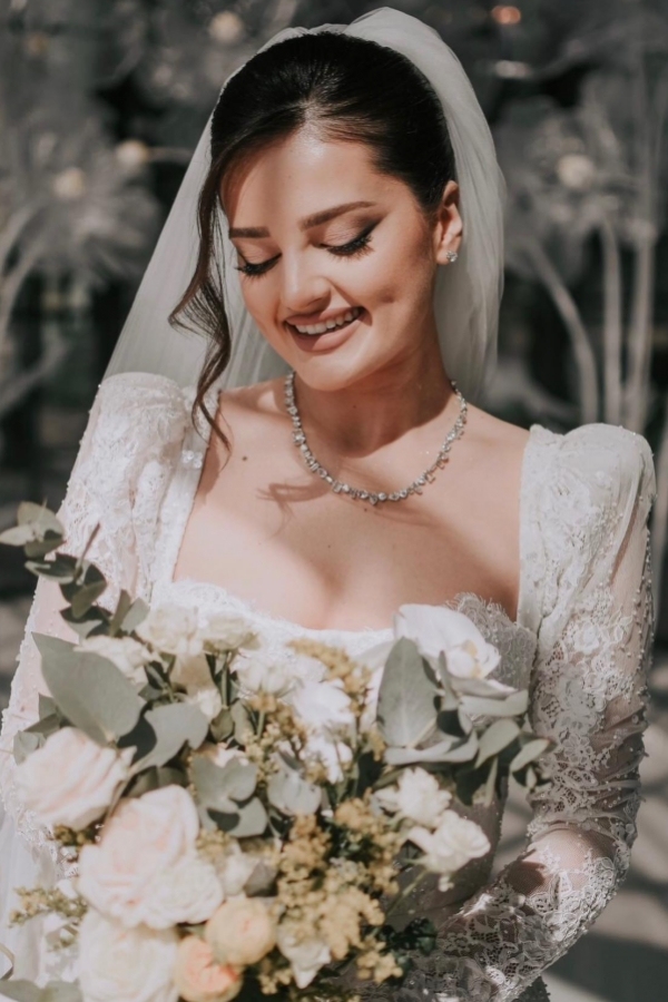 Schönes Hochzeitskleid A Linie | Brautkleid mit Ärmel