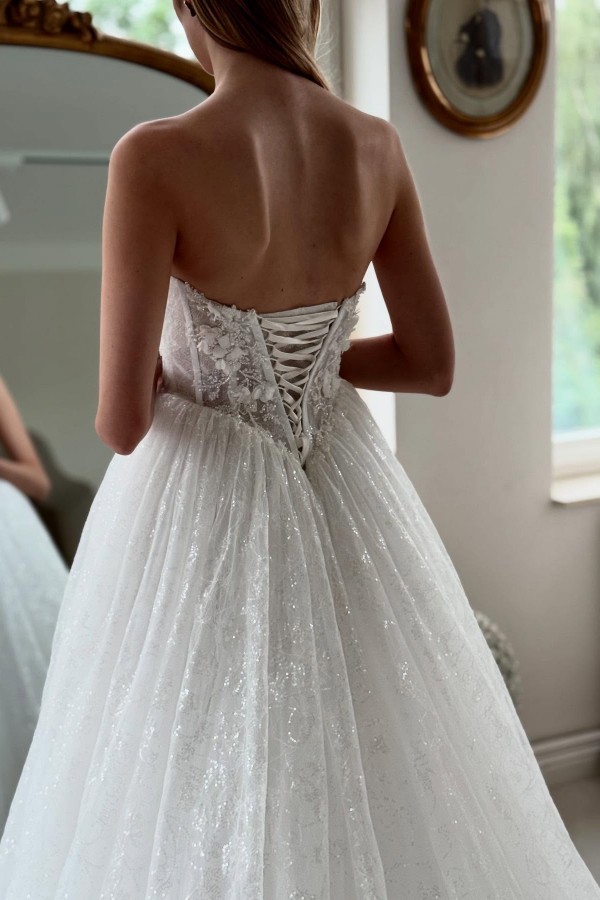 Wunderschöne Hochzeitskleider A Linie Glitzer Brautkleider Spitze