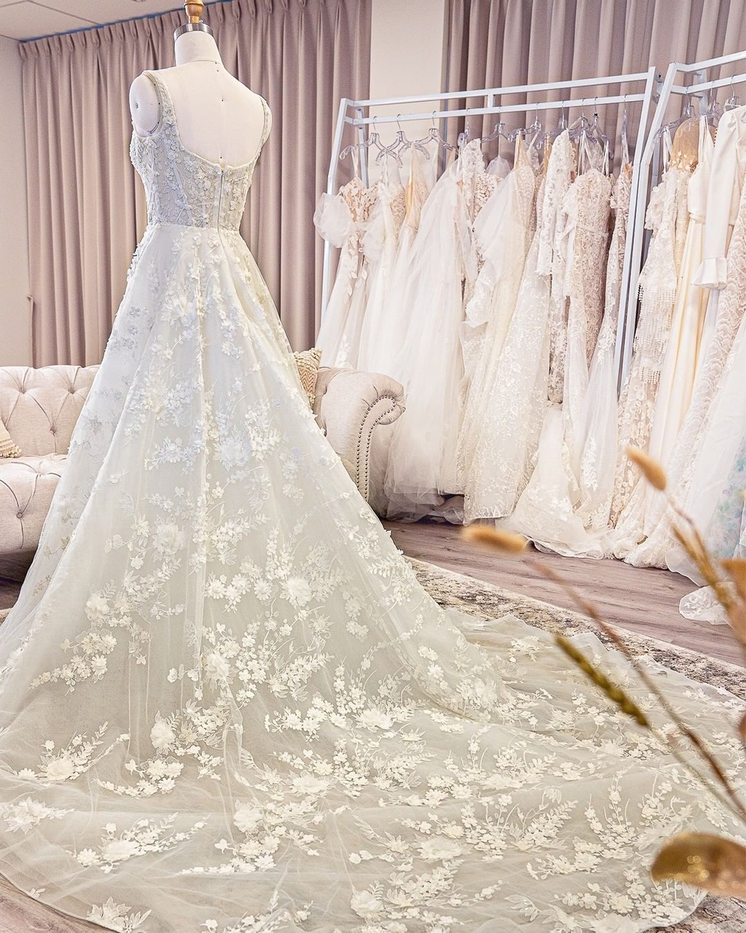 Luxus Hochzeitskleider A Linie Spitze | Brautkleider Online Kaufen