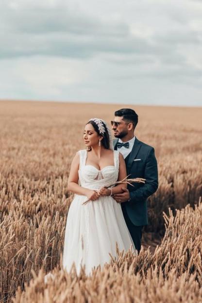 Wunderschöne A Linie Hochzeitskleider | Brautkleider mit Glitzer