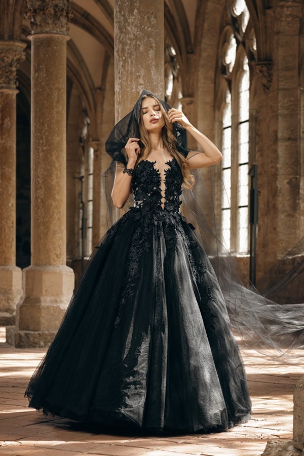 Gothic Brautkleider A Linie Schwarze Hochzeitskleider mit Spitze
