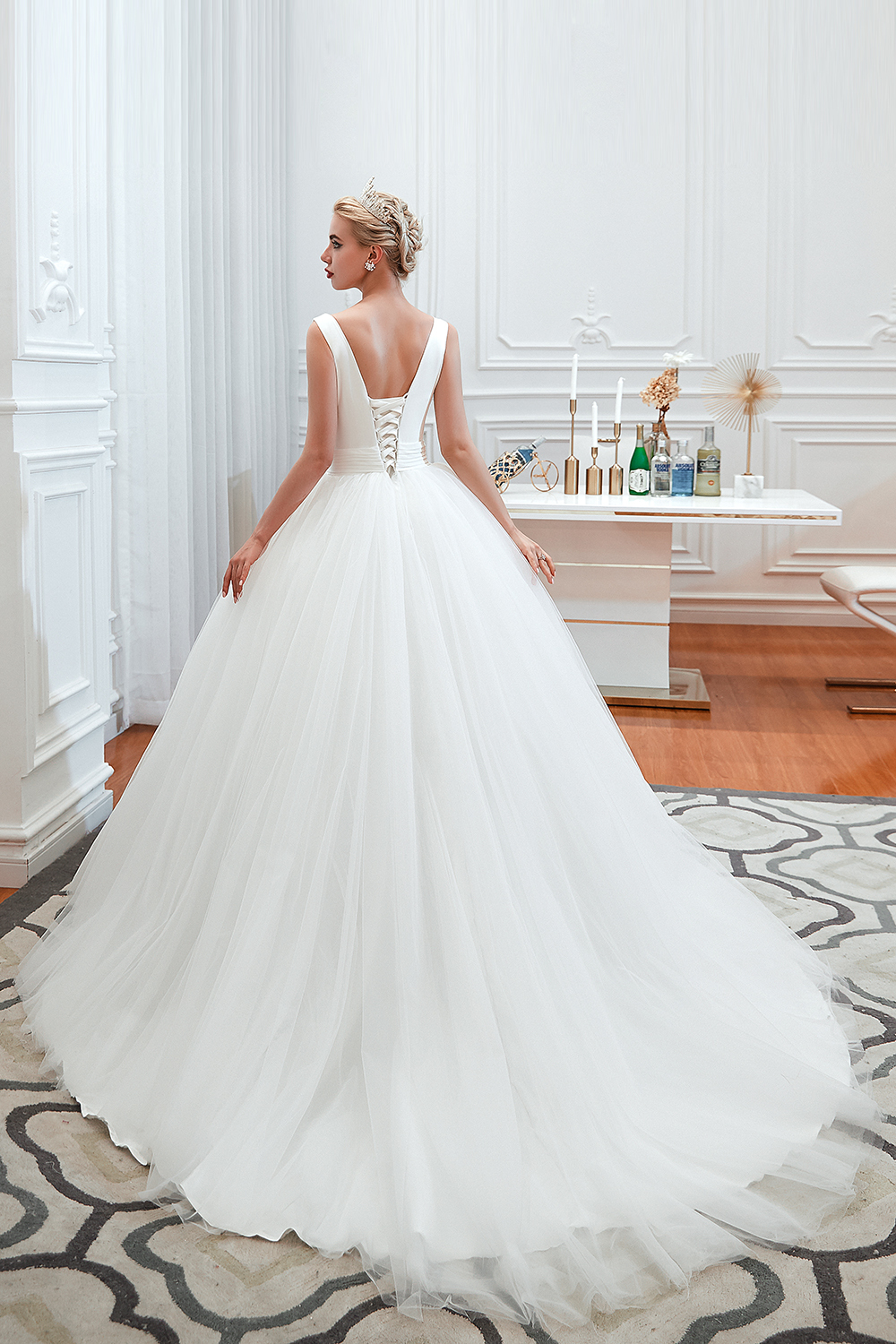 Schlichte Hochzeitskleider Prinzessin Tülle Brautkleid V Ausschnitt