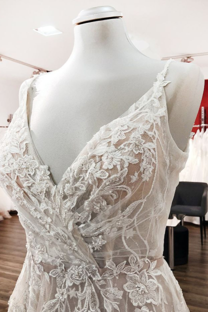 Schlichte Hochzeitskleider A Linie | Boho Brautkleider mit Spitze