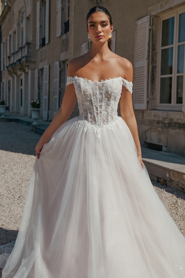 Schöne Hochzeitskleider A Linie | Brautkleider Cremefarben