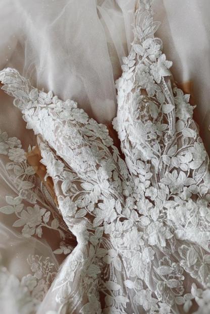 Schöne Brautkleider A Linie Spitze | Hochzeitskleider mit Schleppe