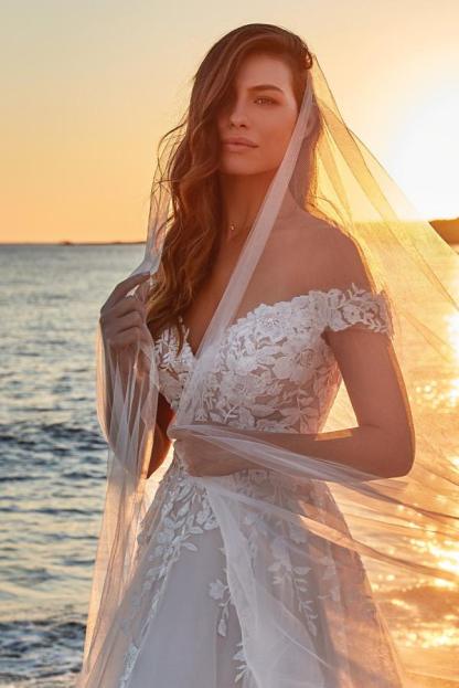 Elegante Brautkleider A Linie Spitze Summer Hochzeitskleider Strand