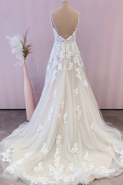 Schicke Hochzeitskleider Mit Spitze | Brautkleider A Linie