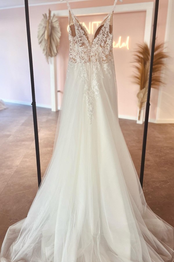 Schlichte Brautkleider Spitzer A-Linie | Hochzeitskleider mit Tüll-Misshow.de