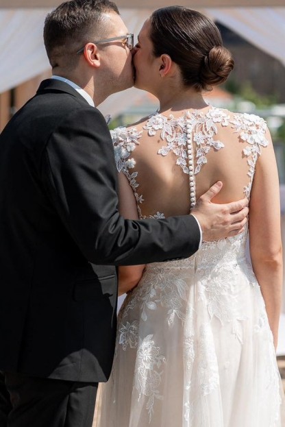 Schlichte Hochzeitskleider Spitze Boho Brautkleider Etuikleider
