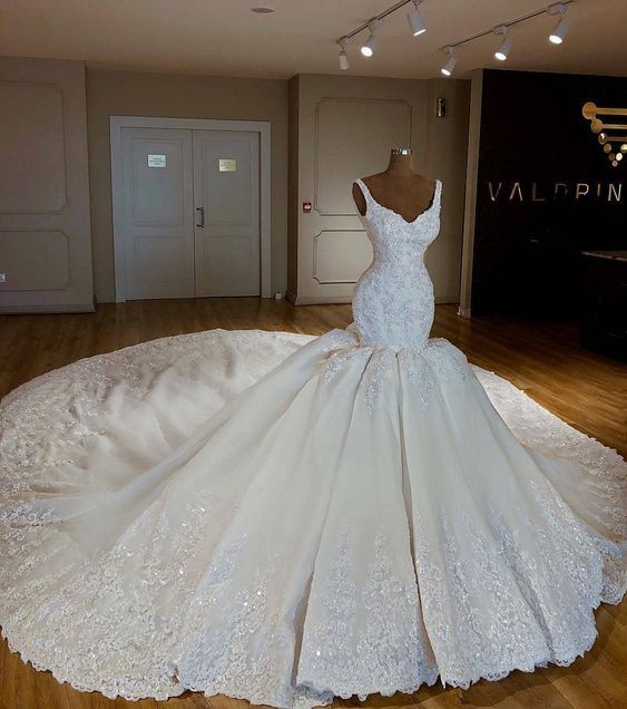 Neue Brautkleider Creme Mit Spitze Meerjungfrau Hochzeitskleider Online