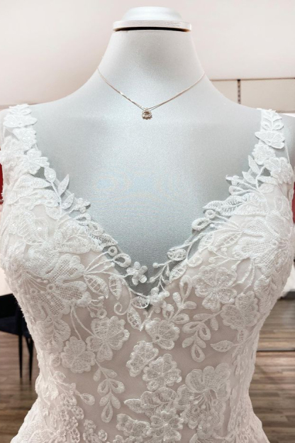 Designer Hochzeitskleider V Ausschnitt | Brautkleider A Linie Spitze