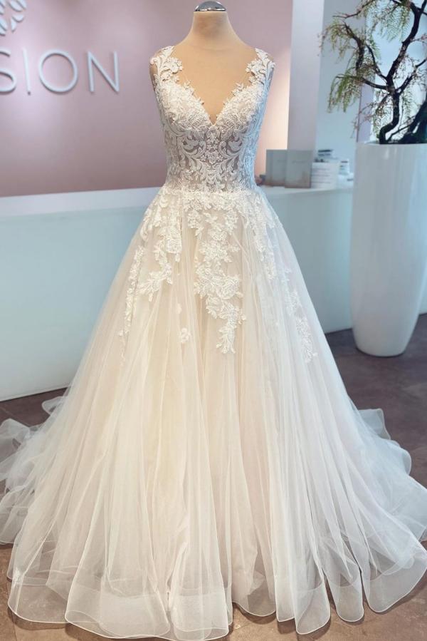 Schlichte Brautkleider A Linie | Hochzeitskleider mit Spitze