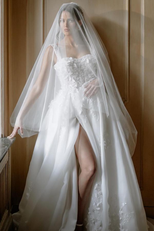 Wunderschöne Brautkleider A Linie | Hochzeitskleider Spitze mit Blumen