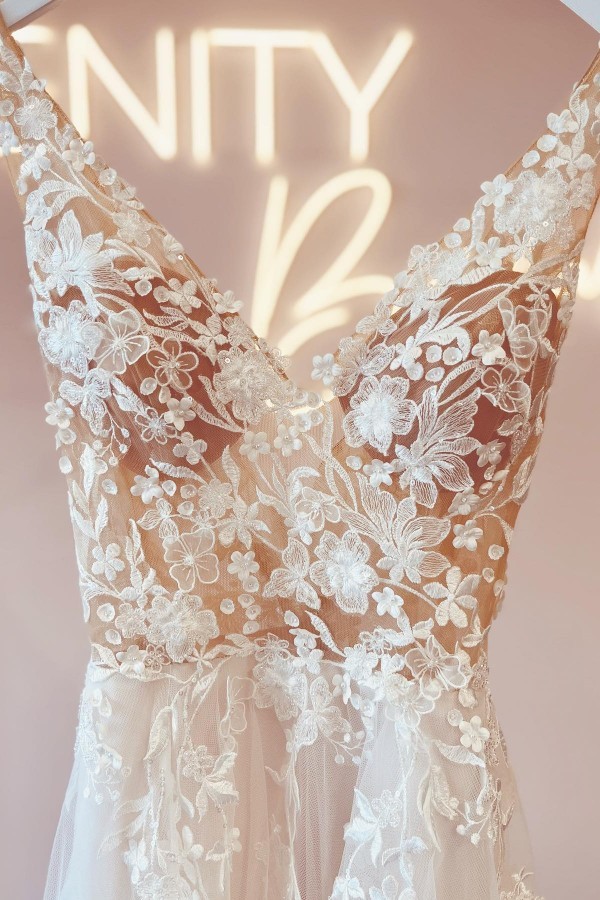 Schöne Brautkleider V-Ausschnitt A-Linie | Hochzeitskleider Spitzer