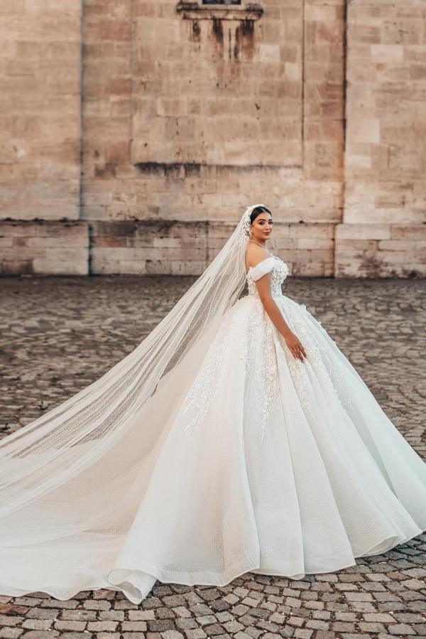 Neue Hochzeitskleider mit Spitze | Brautkleider A Linie Glitzer-Misshow.de
