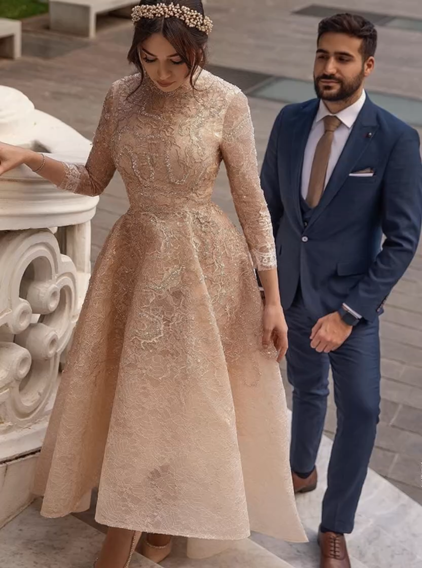 Elegante Brautkleider Kurz Hochzeitskleider Spitze mit Ärmel