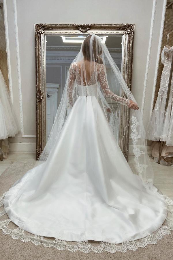 Designer Hochzeitskleider A Linie Spitze | Satin Brautkleid mit Ärmel