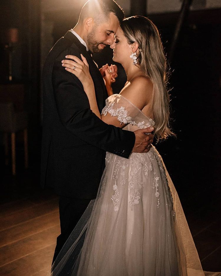 Schöne Brautkleider Mit Spitze | Hochzeitskleider A linie