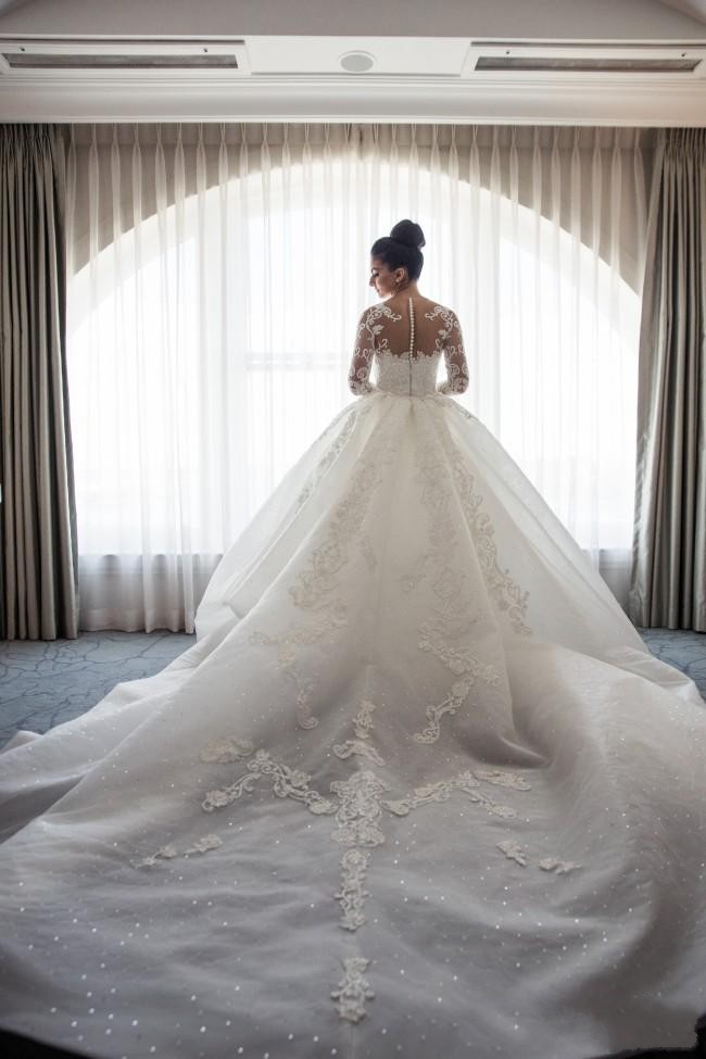 Designer Weiße Hochzeitskleider Spitze Mit Ärmel A Linie Brautkleider Günstig-Misshow.de