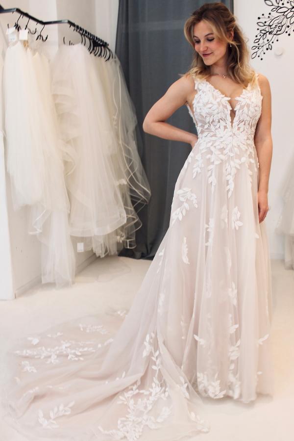 Schöne Brautkleider mit Spitze | Hochzeitskleid Lang Rückenfrei-Misshow.de