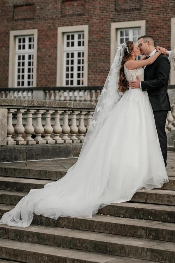 Schönes Brautkleid A-Linie | Hochzeitskleid Tüll Spitze-Misshow.de