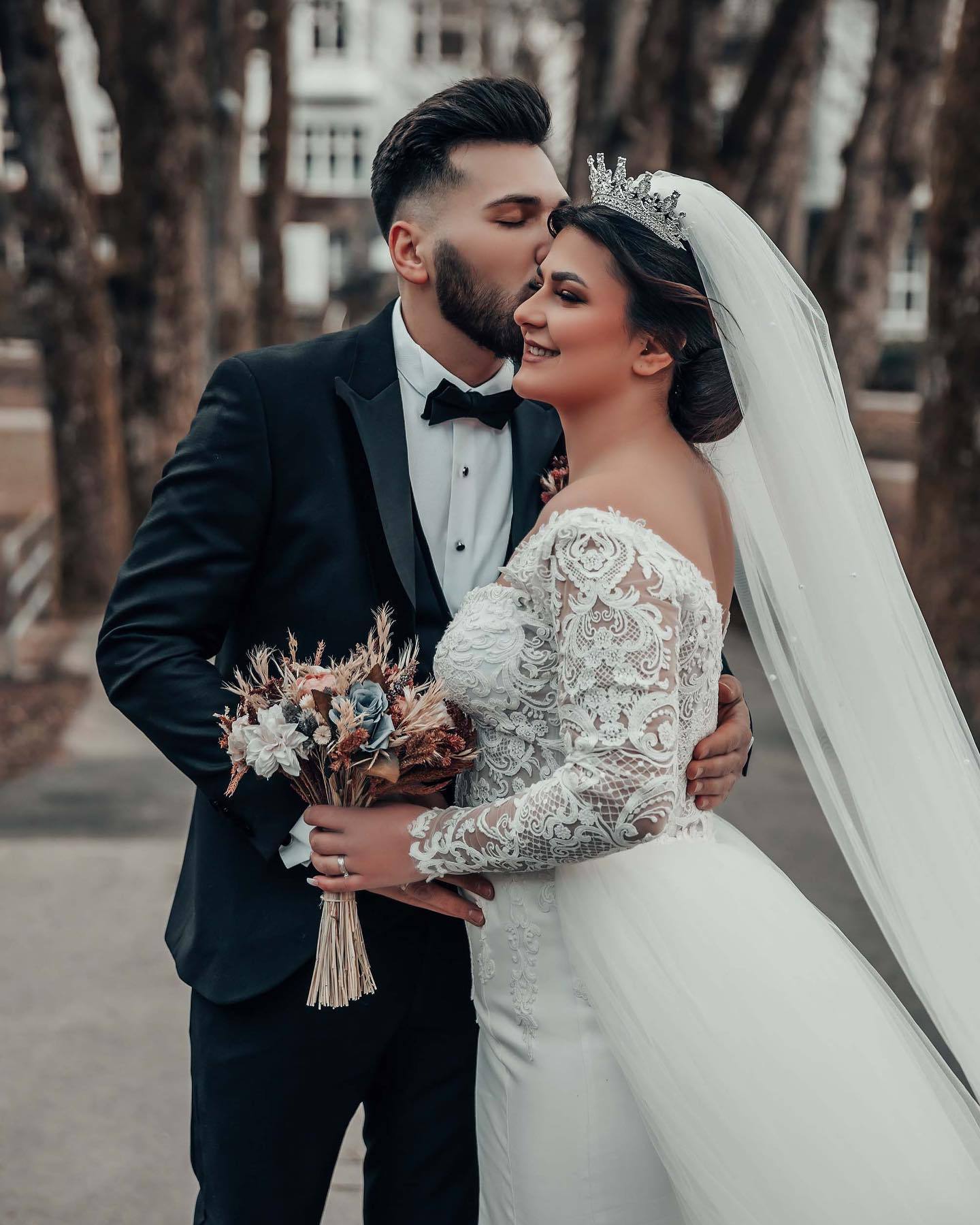 Designer Brautkleider mit Spitze | Hochzeitskleider Lang Ärmel