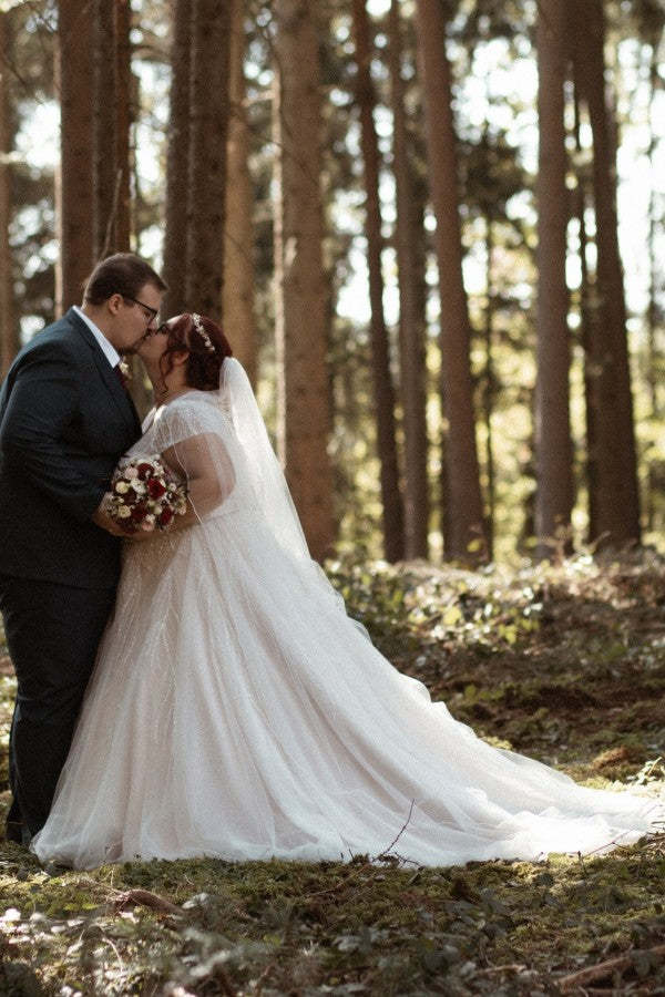 Designer Hochzeitskleider A Linie Glitzer Brautkleider Große Größe Spitze