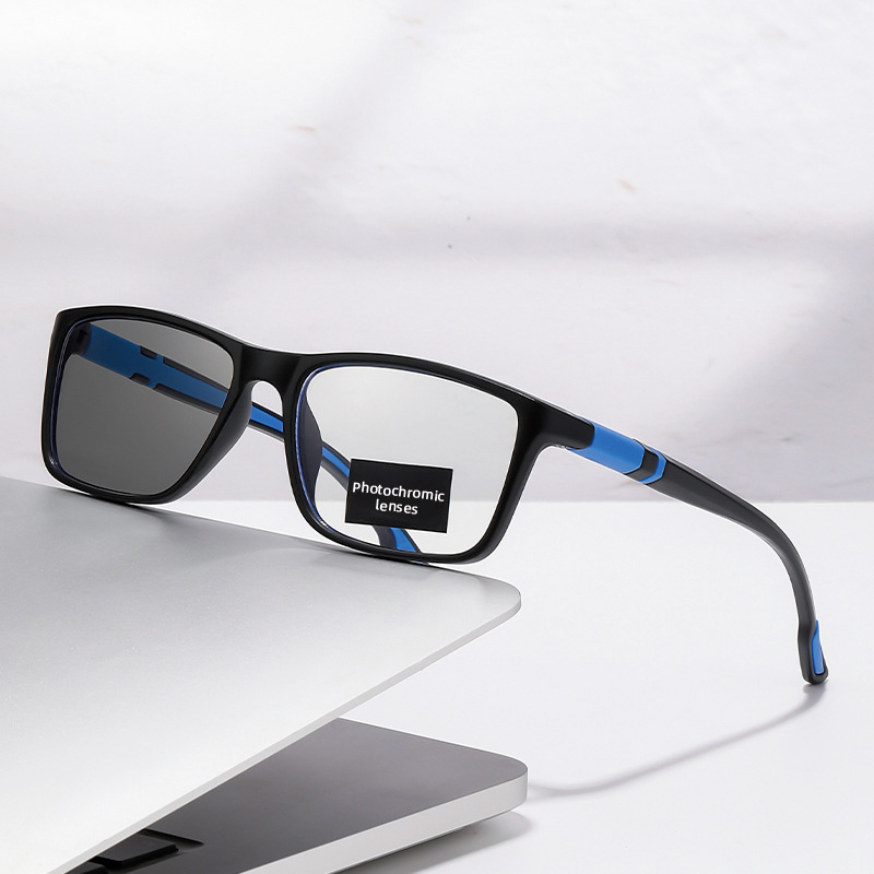ULTRA-LIGHT_STYLISH_SQUARE_FRAME_CYCLING_PHOTOCHROMIC_READING_GLASSES