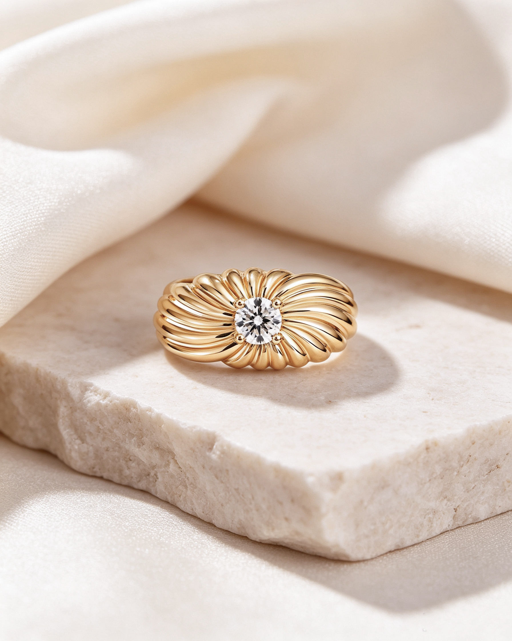 Solenne Fluted Round Diamond Ring