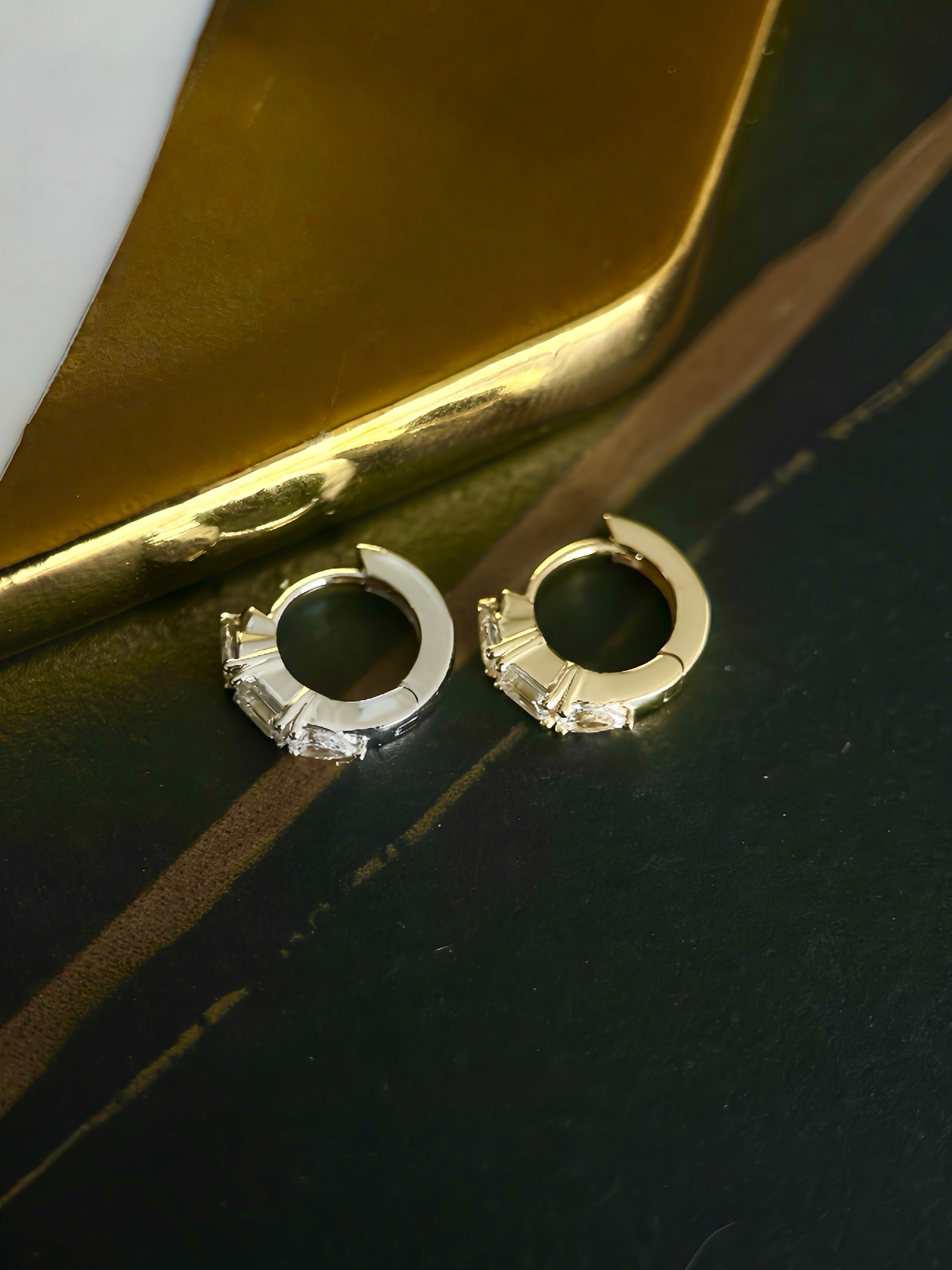 Sora Embrace – Emerald & Pear Cut Huggie Earrings