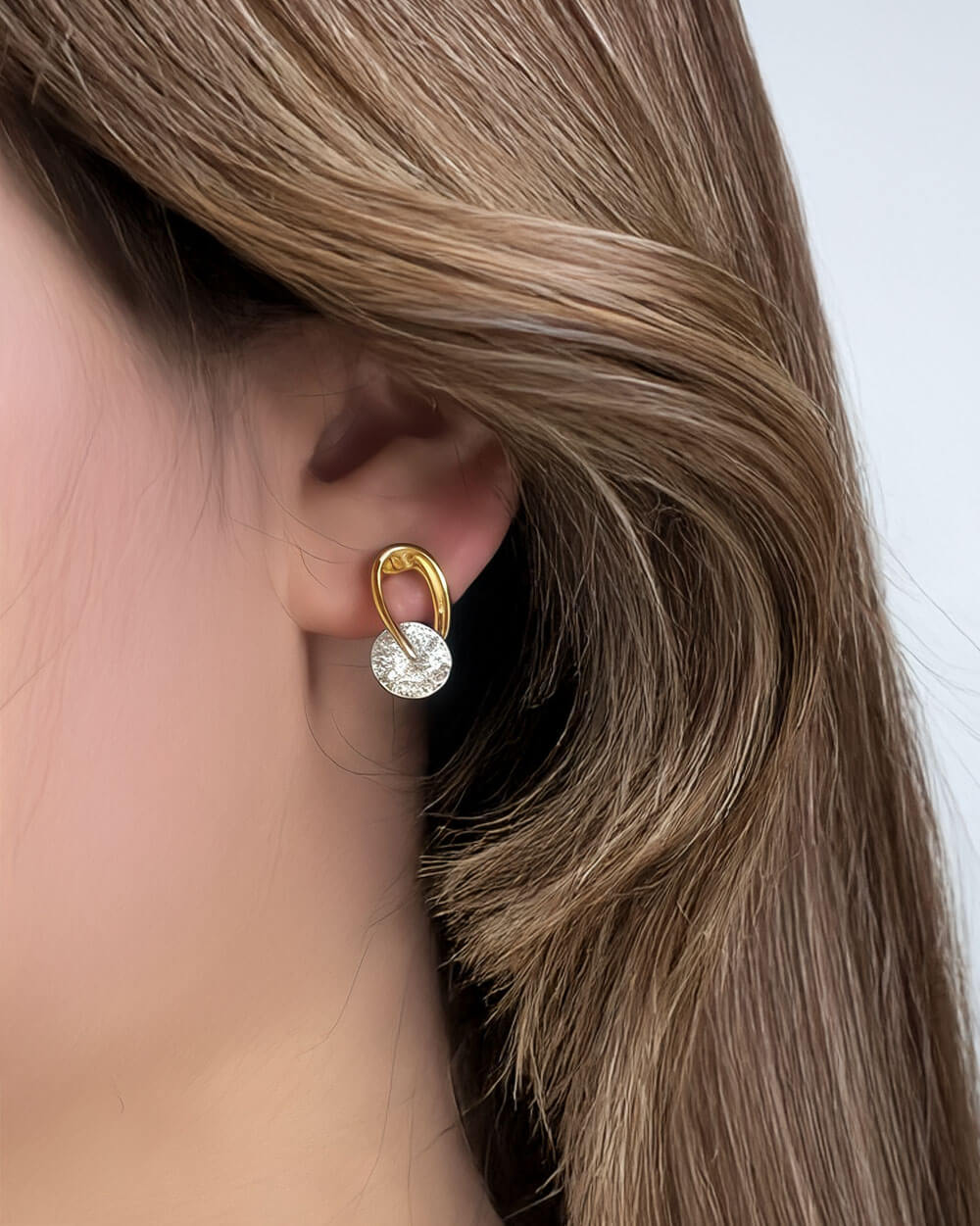 Fortune Orbit – Rotating Diamond Stud Earrings