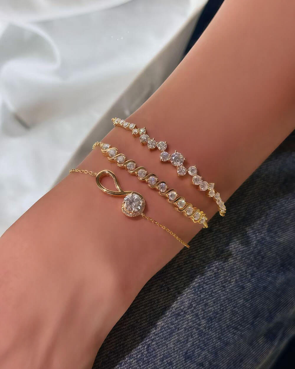 Aqua Flow - Diamond Wave Bracelet