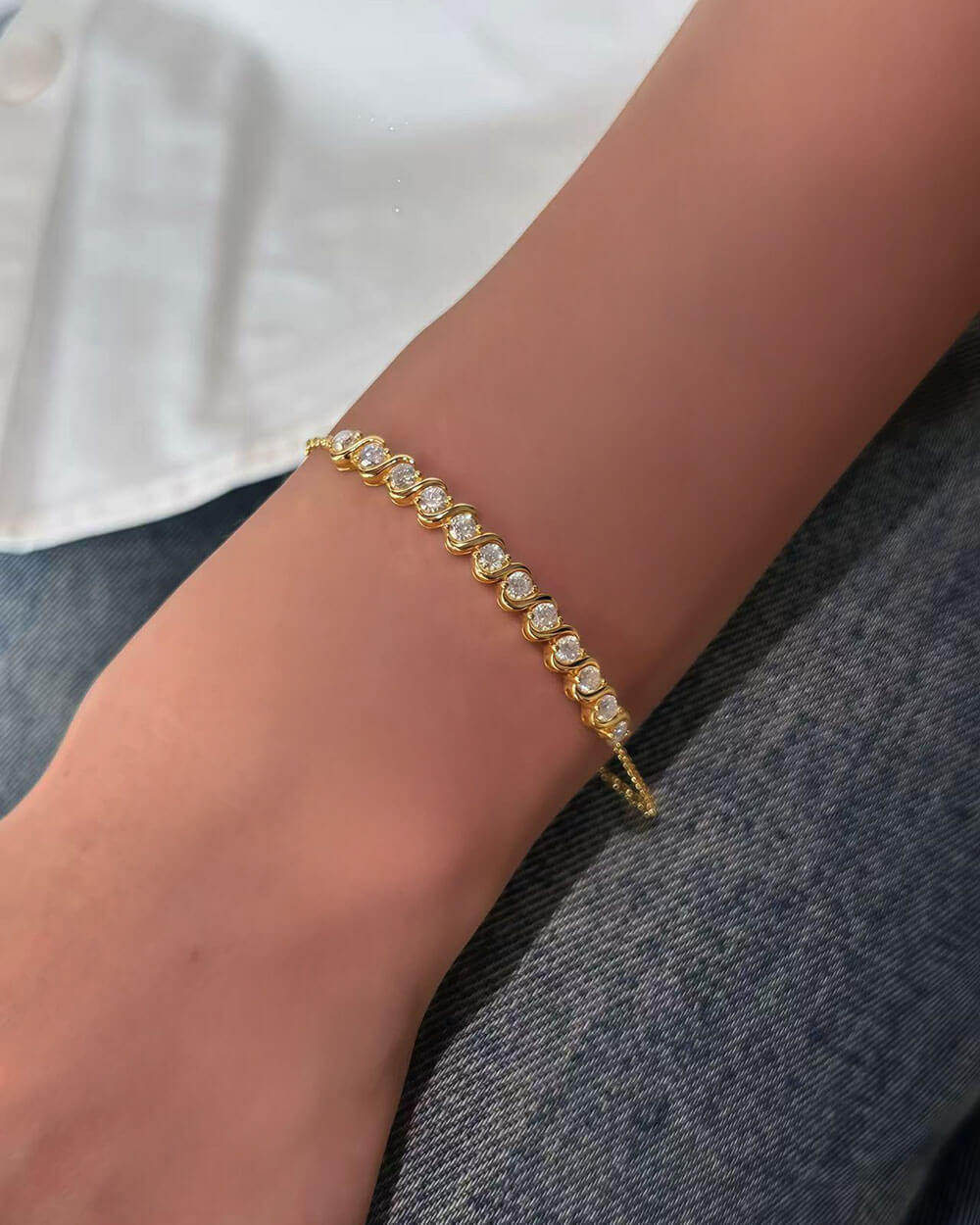 Aqua Flow - Diamond Wave Bracelet