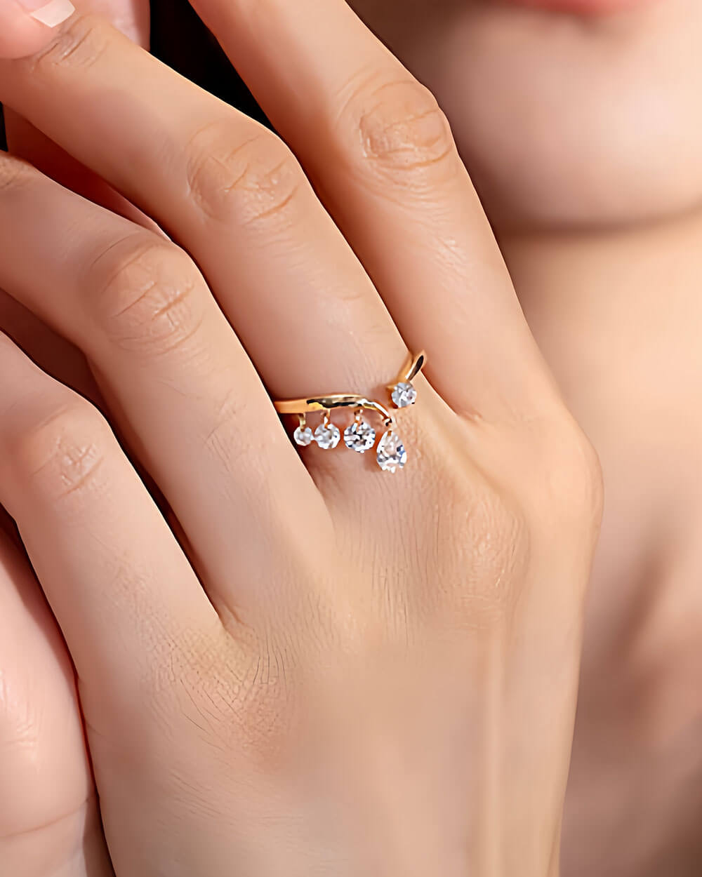 Liora Drift – Open Pear & Round Diamond Ring