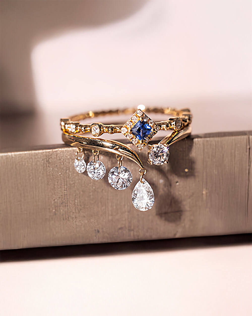 Liora Drift – Open Pear & Round Diamond Ring