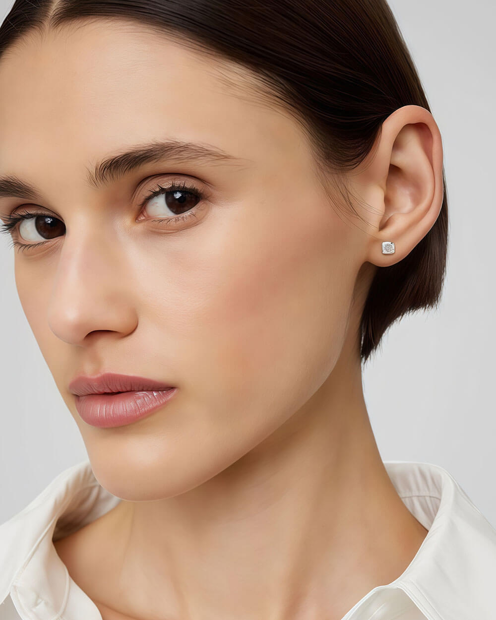 Aurora Square - Single Diamond Stud Earrings