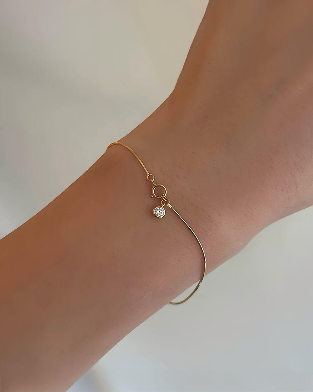 Serein Line – Bezel Diamond Snake Chain Bracelet