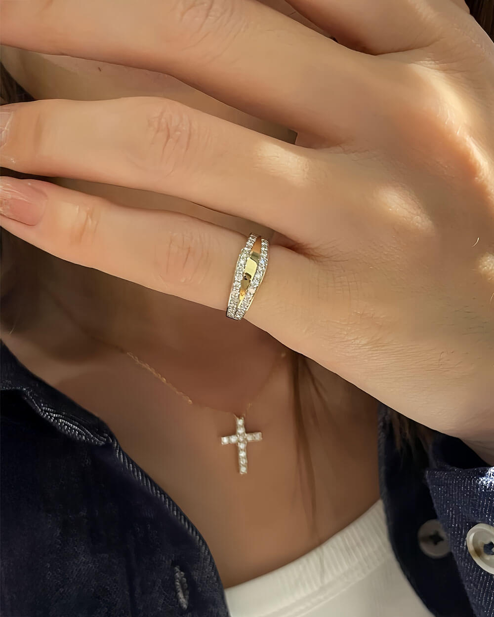 Halo Tail – Double Row Diamond Band Ring