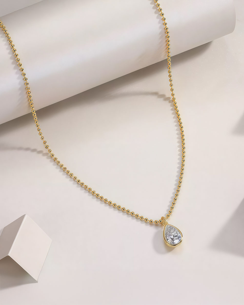 Serene Note – Lab Solitaire Diamond Beaded Necklace