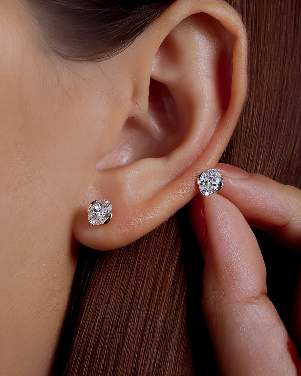 Aurelia Oval – Half Bezel Lab Diamond Studs